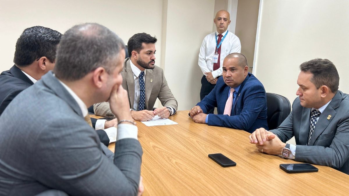 Sérgio Baré integra Frente Parlamentar em Defesa da BR-319 na CMM