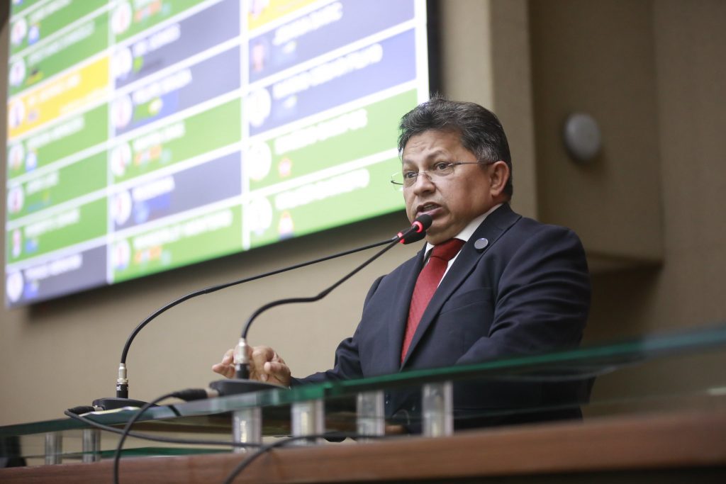 Sinésio destaca justiça tributária com novo imposto de renda Sinésio destaca justiça tributária com novo imposto de renda