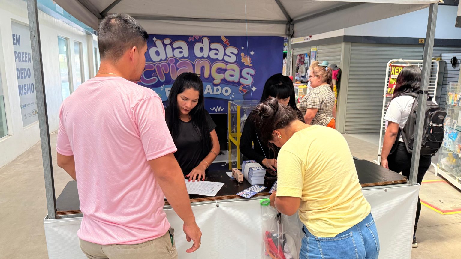 Sorteio nos centros de compras populares no dia 31/10