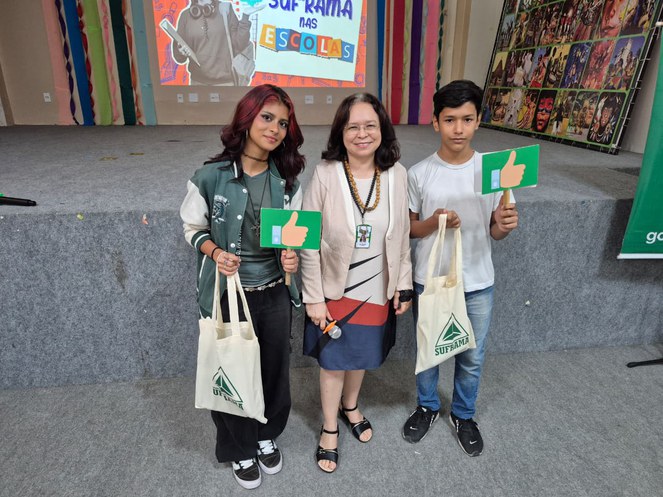 Parceria entre Prefeitura de Manaus e Suframa leva conhecimento sobre a ZFM a estudantes de Cime da zona Leste Parceria entre Prefeitura de Manaus e Suframa leva conhecimento sobre a ZFM a estudantes de Cime da zona Leste