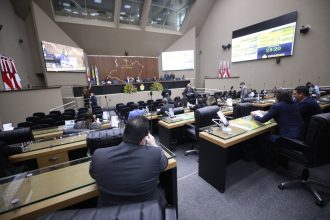 Tramitação: Assembleia Legislativa analisa propostas sobre bebidas adulteradas, educação inclusiva e reserva de vagas em concursos