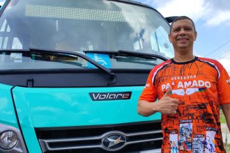 ‘Um avanço histórico no transporte público de Manaus’, afirma Pai Amado sobre novos micro-ônibus alternativos ‘Um avanço histórico no transporte público de Manaus’, afirma Pai Amado sobre novos micro-ônibus alternativos