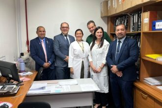 Gilmar Nascimento visita Laboratório Municipal e defende a implantação do exame DNA-HPV no Amazonas