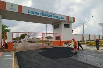 Manutenção asfáltica no cemitério Nossa Senhora Aparecida