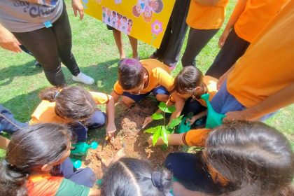 Estudantes da Prefeitura de Manaus participam de plantio