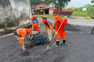 Prefeitura de Manaus atua na recuperação da malha viária do bairro Nova Cidade Prefeitura de Manaus atua na recuperação da malha viária do bairro Nova Cidade