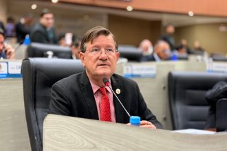 Zé Ricardo denuncia vulnerabilidade de Manaus e falta de ação da Prefeitura diante das chuvas