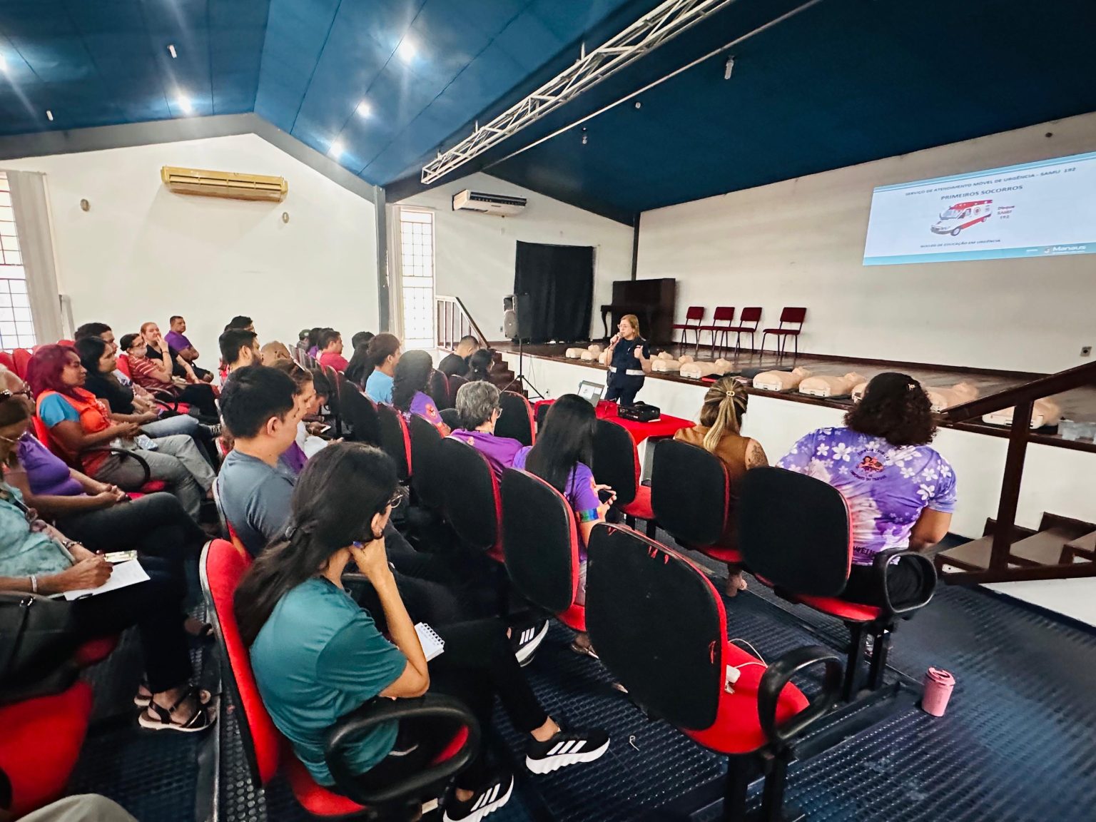 Prefeitura de Manaus capacita servidores do Parque Municipal do Idoso em primeiros socorros Prefeitura de Manaus capacita servidores do Parque Municipal do Idoso em primeiros socorros