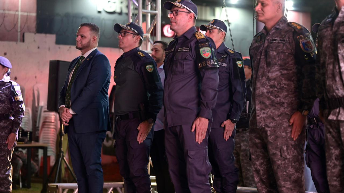 Vereador Aldenor Lima é homenageado com Medalha de Honra das Operações com Cães da Polícia Militar do Amazonas – Câmara Municipal de Manaus Vereador Aldenor Lima é homenageado com Medalha de Honra das Operações com Cães da Polícia Militar do Amazonas – Câmara Municipal de Manaus