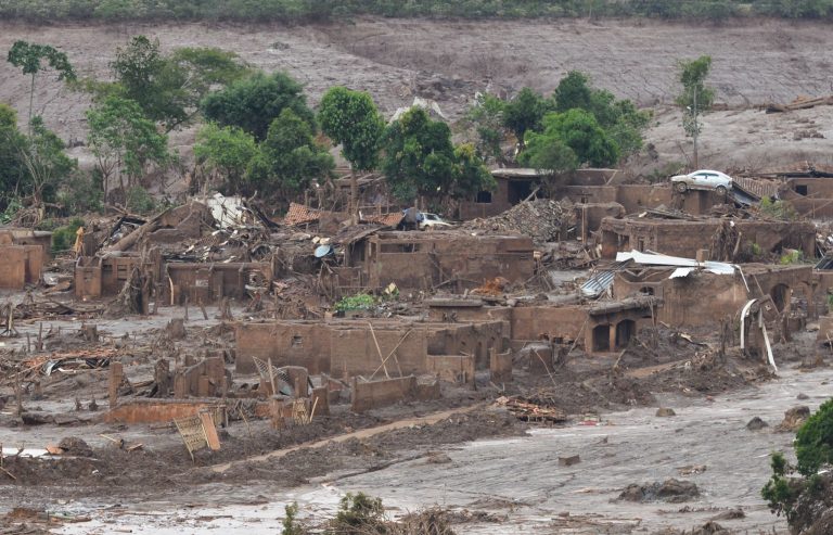 Comissão debate reparação ambiental da Bacia do Rio Doce