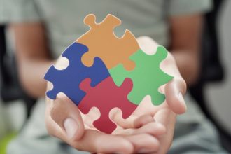 Comissão especial sobre política para pessoas com autismo será instalada nesta terça-feira Comissão especial sobre política para pessoas com autismo será instalada nesta terça-feira
