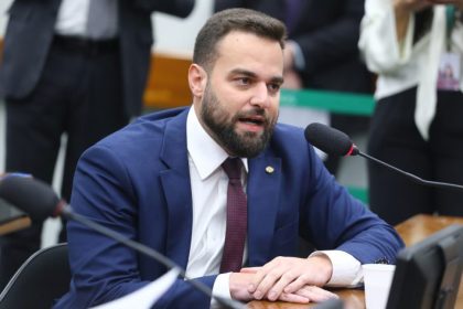 Audiência debate repasse a atletas de parte da receita de apostas esportivas