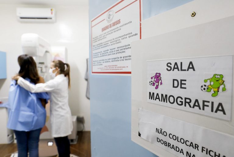 Seminário discute ações para reduzir mortes evitáveis por câncer de mama Seminário discute ações para reduzir mortes evitáveis por câncer de mama