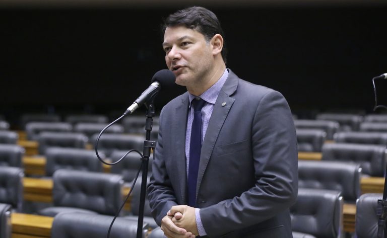 Comissão de Constituição e Justiça aprova síndrome de Tourette como deficiência para fins legais