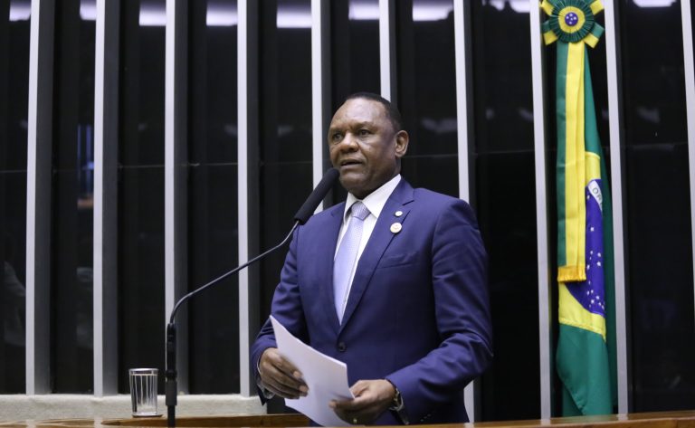 Comissão aprova inclusão de estelionato contra idosos ou pessoas vulneráveis na lista de crimes hediondos