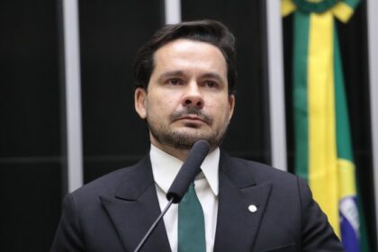 Projeto cria programa nacional para monitorar e enfrentar casos de violência contra idosos