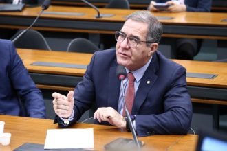 Comissão aprova projeto que prorroga empréstimos do FGTS para Santas Casas Comissão aprova projeto que prorroga empréstimos do FGTS para Santas Casas