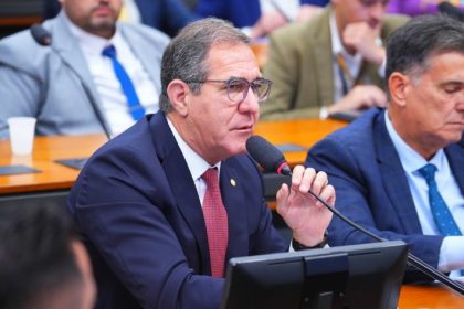 Comissão aprova projeto que exige informações sobre crime de prevaricação em prédios públicos