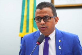 Comissão aprova garantia de atendimento acessível às pessoas surdas na administração pública Comissão aprova garantia de atendimento acessível às pessoas surdas na administração pública