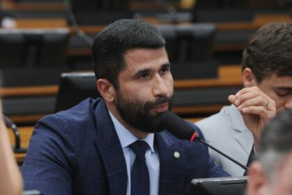 Comissão aprova porte de arma de fogo por monitores de ressocialização prisional