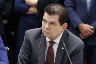 Comissão de Finanças aprova relatório que prevê redução gradual de benefícios tributários