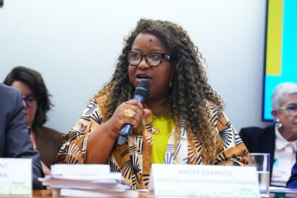 Macaé Evaristo defende criação de um Sistema Nacional de Direitos Humanos