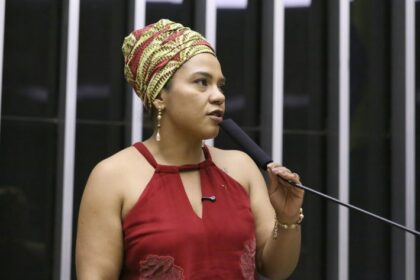 Projeto que amplia isenção do Imposto de Renda domina discursos no Plenário