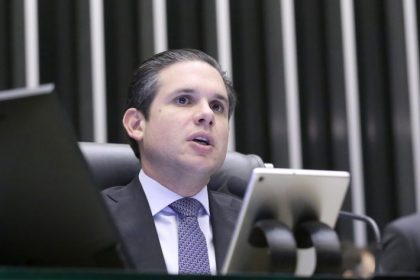 Motta comemora diálogo entre presidentes do Brasil e dos Estados Unidos