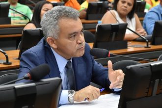Comissão aprova exigência de câmeras em carros de aplicativo