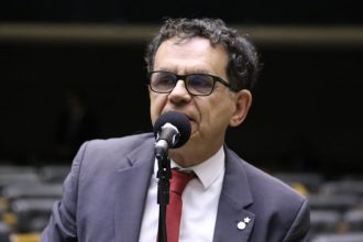 Comissão debate situação humanitária de brasileiros nos Estados Unidos