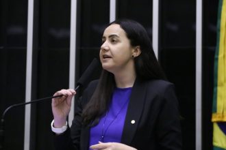 Câmara aprova projeto que prevê ação de psicólogos para melhorar relações interpessoais nas escolas