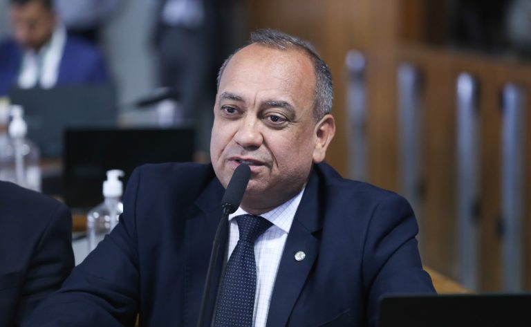 Comissão aprova isenção de IPI para compra de automóveis por pessoas com deficiência de baixa renda Comissão aprova isenção de IPI para compra de automóveis por pessoas com deficiência de baixa renda