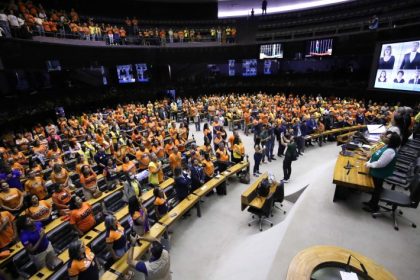 Em sessão solene, deputados elogiam atuação dos agentes comunitários de saúde e de combate às endemias