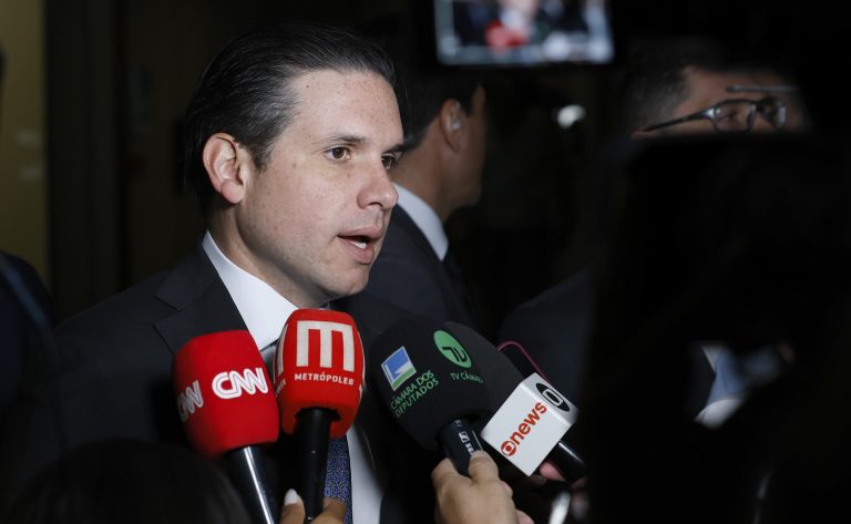 Câmara deve votar hoje projeto contra adulteração de bebidas, diz Hugo Motta Câmara deve votar hoje projeto contra adulteração de bebidas, diz Hugo Motta