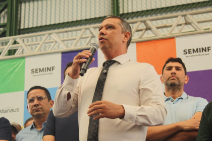 Após intermediação de Carlos Pai Amado, prefeitura reinaugura quadra de esportes do Braga Mendes