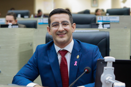 Saimon Bessa reforça importância do acesso gratuito à mamografia durante o Outubro Rosa