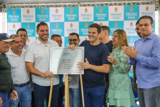 Vice-prefeito Renato Junior reinaugura escola municipal Nossa Senhora da Paz após reforma esperada há 20 anos