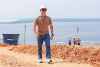 Prefeito David Almeida destaca avanço das obras do parque Encontro das Águas Rosa Almeida, consolidando-se como um dos maiores cartões-postais da cidade