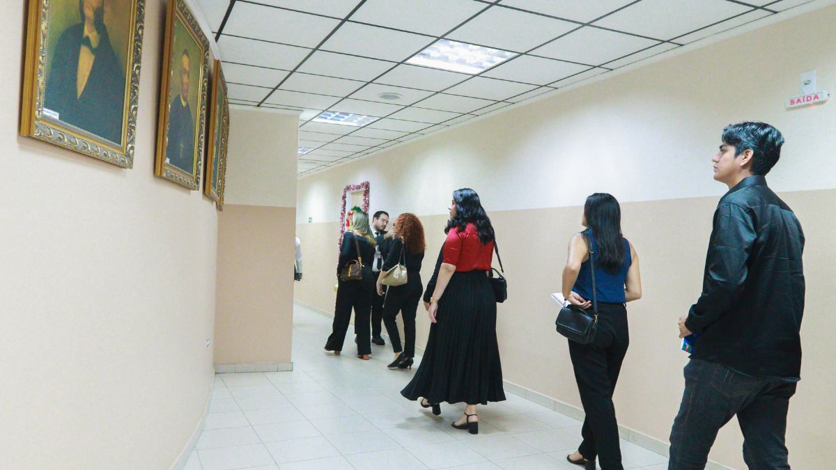 Acadêmicos de Direito visitam Câmara Municipal de Manaus e conhecem funcionamento do Legislativo