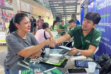 Ação da prefeitura em parceria com o Basa e Sebrae leva acesso a até R$ 6 milhões em crédito para empreendedores das galerias