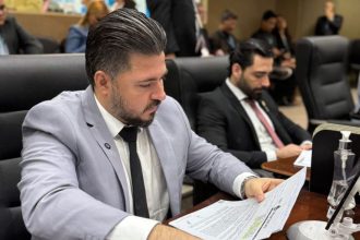 Amauri Gomes aponta falta de transparência em contratos de crematório