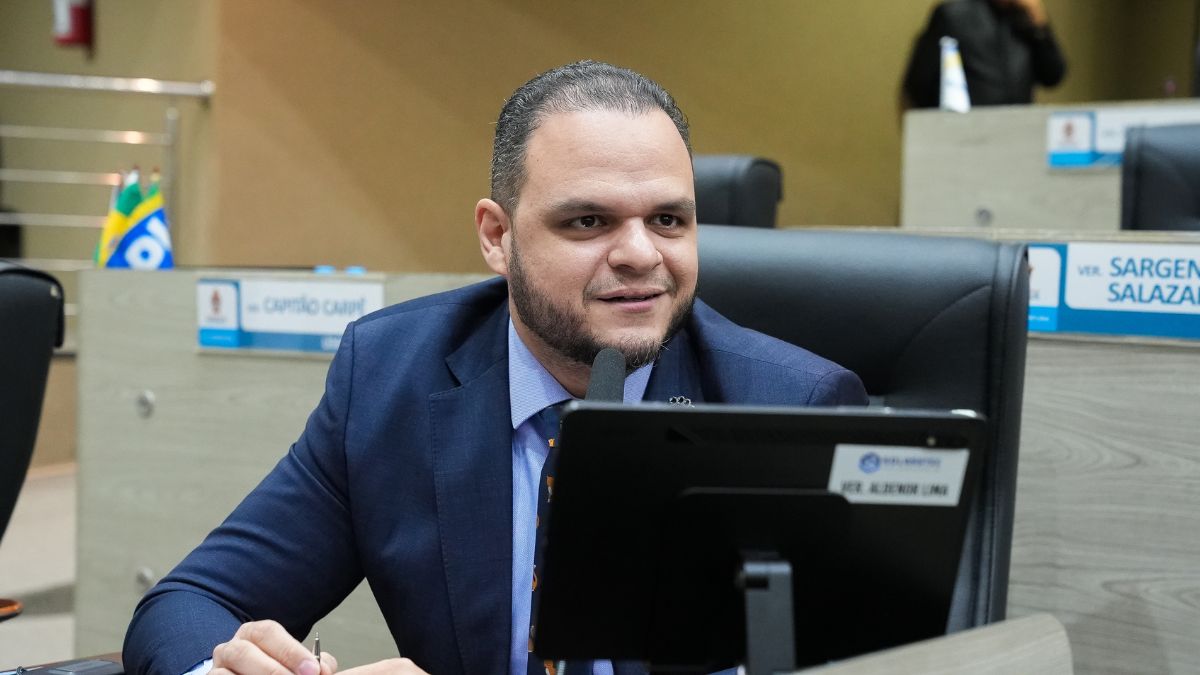 CMM destaca bem-estar animal e avanços na infraestrutura durante 106ª Sessão Ordinária