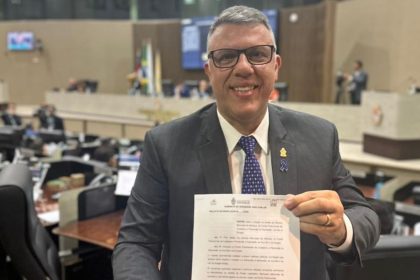 Câmara promulga Frente Parlamentar de Prevenção à Depressão, Suicídio e Drogas; população ganha canal direto de atendimento