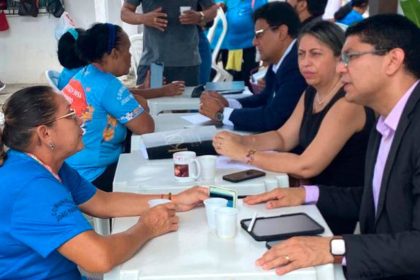 Carlos Pai Amado leva atendimento jurídico gratuito a idosos do Jorge Teixeira