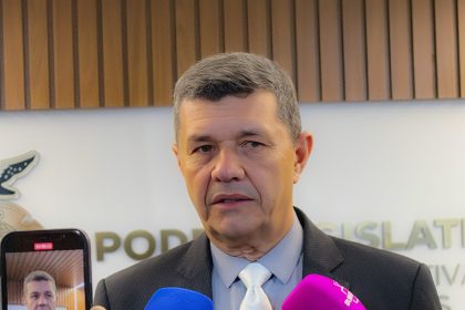 Comandante Dan protocola 14 emendas à Lei Orçamentária de 2026