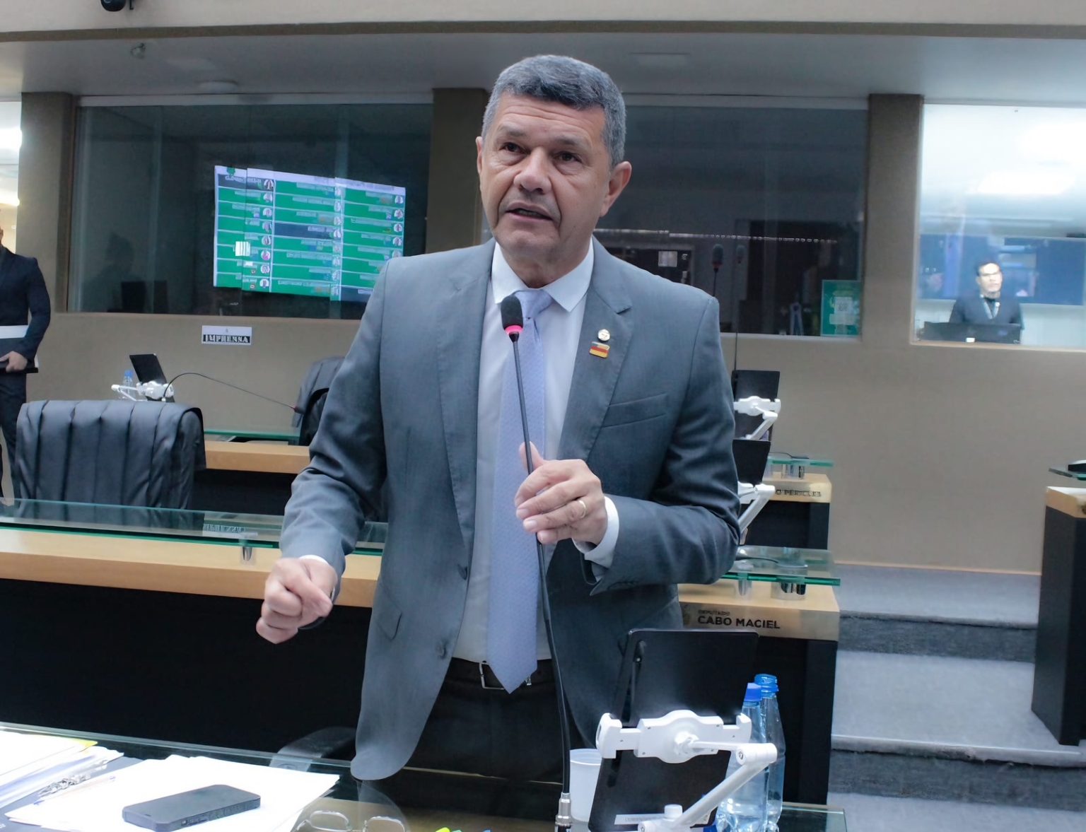 Comandante Dan reafirma a necessidade de novas práticas de prevenção à violência