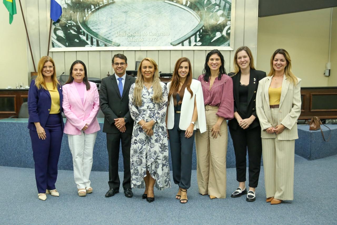 Deputada Débora Menezes participa da 2ª edição da Fecriança em Alagoas e reforça união nacional pelo enfrentamento à violência contra crianças e adolescentes