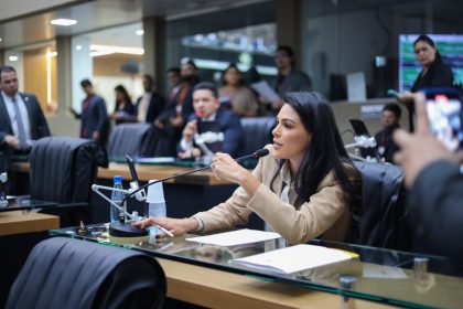 Deputada Mayra Dias cobra providências urgentes contra demora em cirurgias ortopédicas no Amazonas