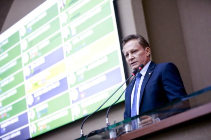 Deputado Adjuto Afonso celebra abertura de novas agências do Basa e destaca fortalecimento do microcrédito em Manaus