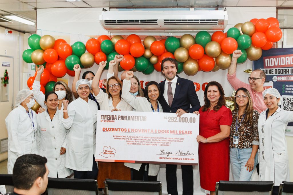 Deputado Thiago Abrahim é homenageado pelo Hemoam por emenda que garante tecnologia inédita na triagem de doadores